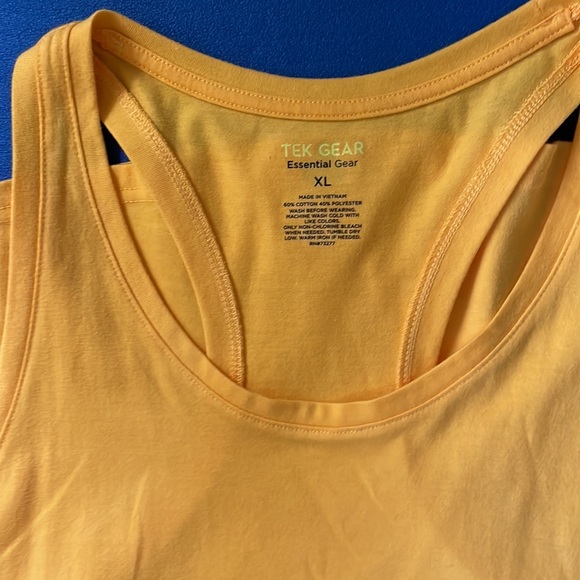 Tek Gear Dk Yellow Racerback Tank in XL - Picture 3 of 3